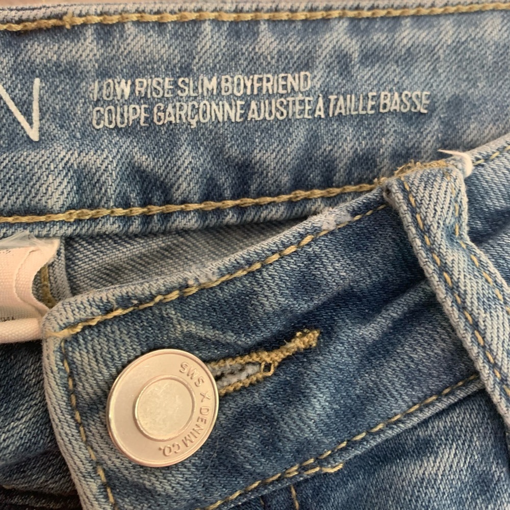 SWS Brooklyn Low Rise Distressed Boyfriend Jeans! - Picture 5 of 7